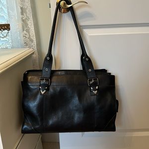 Beautiful Wilson’s leather bag.